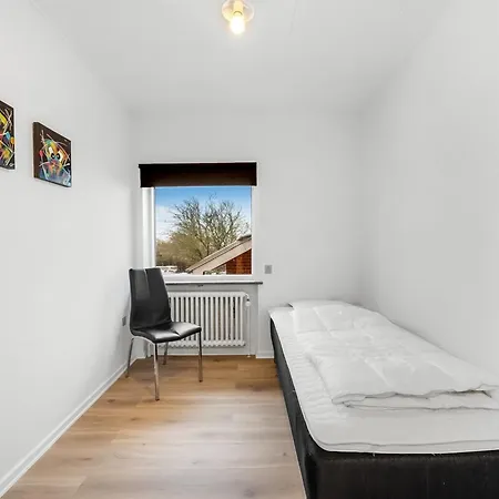 Fransisca - 5-5km From The Sea By Interhome